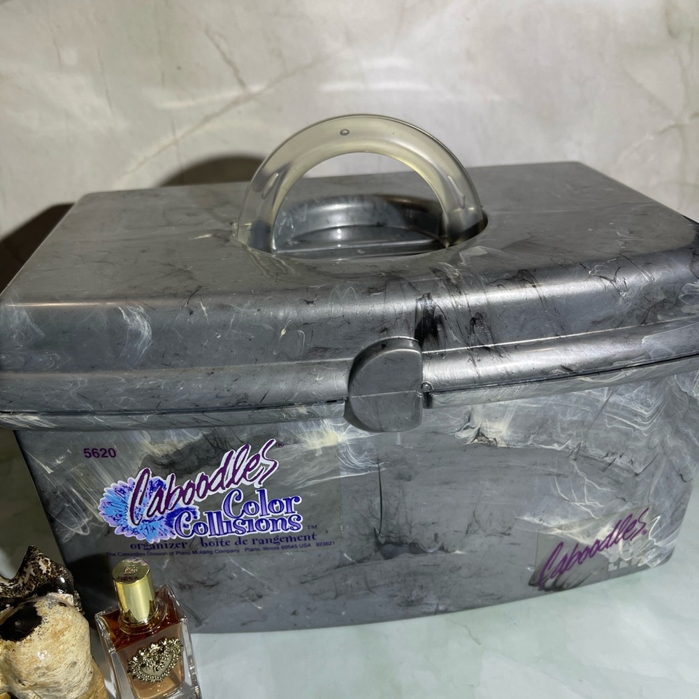 Caboodles Color Collisions Vintage Organizer Silver Marble Has a Tray & Mirror!